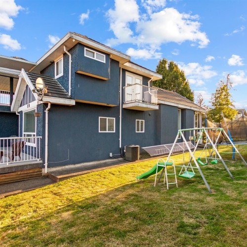 Photo 3 at 5772 152 Street, Sullivan Station, Surrey Photo 3 at 5772 152 Street, Sullivan Station, Surrey