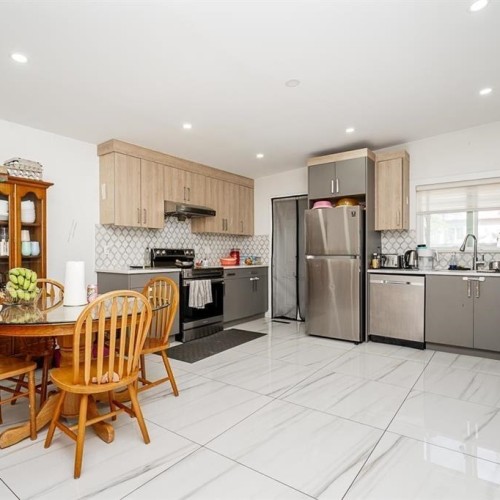 Photo 4 at 14125 75 Avenue, East Newton, Surrey Photo 4 at 14125 75 Avenue, East Newton, Surrey