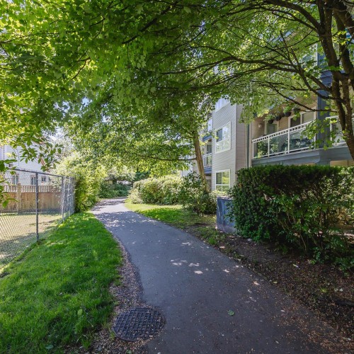 Photo 6 at 407 - 8115 121a Street, Queen Mary Park Surrey, Surrey Photo 6 at 407 - 8115 121a Street, Queen Mary Park Surrey, Surrey