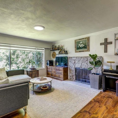 Photo 2 at 13923 77a Avenue, East Newton, Surrey Photo 2 at 13923 77a Avenue, East Newton, Surrey