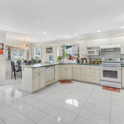 Photo 11 at 5796 168 Street, Cloverdale BC, Cloverdale Photo 11 at 5796 168 Street, Cloverdale BC, Cloverdale