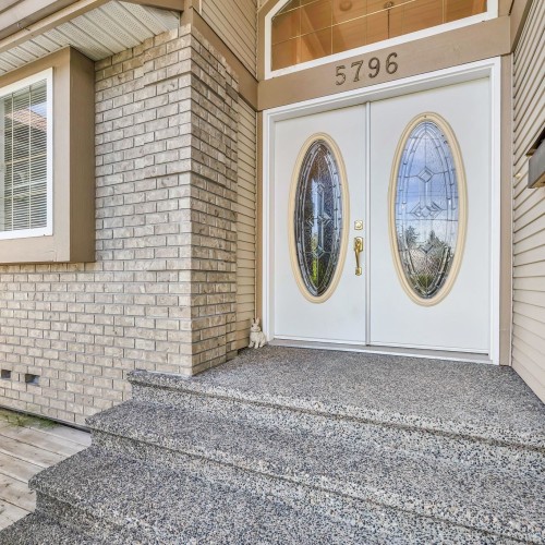 Photo 4 at 5796 168 Street, Cloverdale BC, Cloverdale Photo 4 at 5796 168 Street, Cloverdale BC, Cloverdale