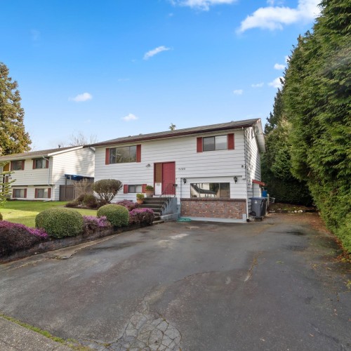 Photo 1 at 6180 181a Street, Cloverdale BC, Cloverdale Photo 1 at 6180 181a Street, Cloverdale BC, Cloverdale