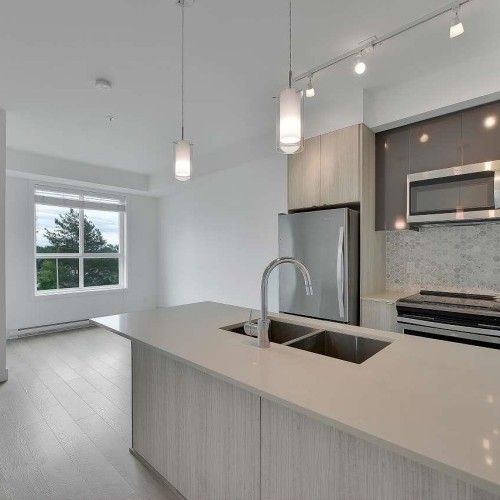 Photo 5 at 303 -  6438 195a Street, Clayton, Cloverdale Photo 5 at 303 -  6438 195a Street, Clayton, Cloverdale