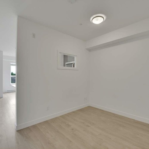 Photo 11 at 303 -  6438 195a Street, Clayton, Cloverdale Photo 11 at 303 -  6438 195a Street, Clayton, Cloverdale