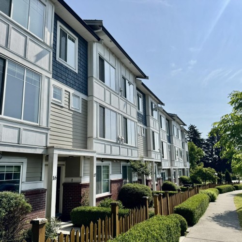 Photo 3 at 17 - 8747 162 Street, Fleetwood Tynehead, Surrey Photo 3 at 17 - 8747 162 Street, Fleetwood Tynehead, Surrey