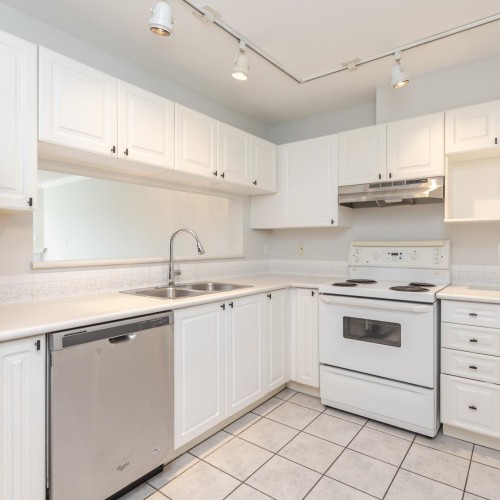 Photo 5 at 208 - 16137 83 Avenue, Fleetwood Tynehead, Surrey Photo 5 at 208 - 16137 83 Avenue, Fleetwood Tynehead, Surrey