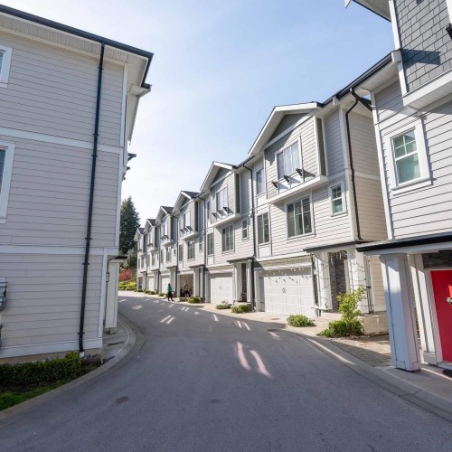 Photo 4 at 12 - 14499 64 Avenue, Sullivan Station, Surrey Photo 4 at 12 - 14499 64 Avenue, Sullivan Station, Surrey