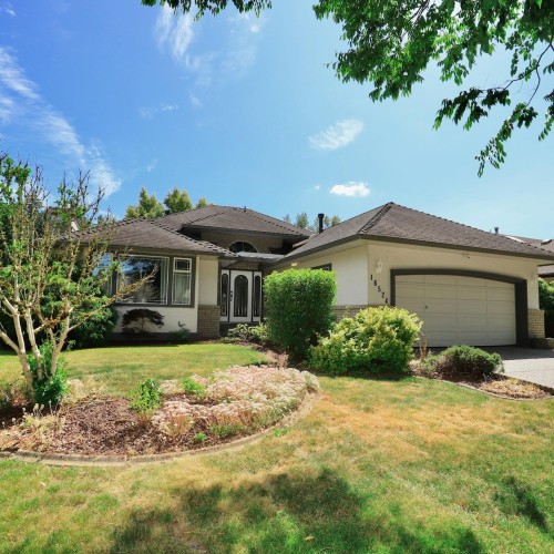 Photo 2 at 16524 84a Avenue, Fleetwood Tynehead, Surrey Photo 2 at 16524 84a Avenue, Fleetwood Tynehead, Surrey