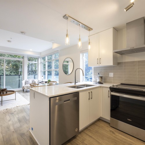 Photo 5 at 19 - 6328 King George Boulevard, Sullivan Station, Surrey Photo 5 at 19 - 6328 King George Boulevard, Sullivan Station, Surrey