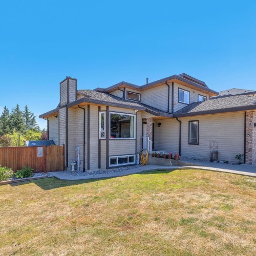 Photo 3 at 7588 150a Street, East Newton, Surrey Photo 3 at 7588 150a Street, East Newton, Surrey