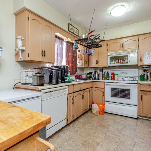 Photo 2 at 6640 133 Street, West Newton, Surrey Photo 2 at 6640 133 Street, West Newton, Surrey