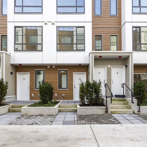 Photo 2 at 30 - 6328 King George Boulevard, East Newton, Surrey Photo 2 at 30 - 6328 King George Boulevard, East Newton, Surrey