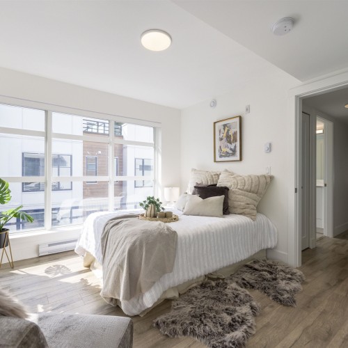 Photo 5 at 4 - 6328 King George Boulevard, East Newton, Surrey Photo 5 at 4 - 6328 King George Boulevard, East Newton, Surrey