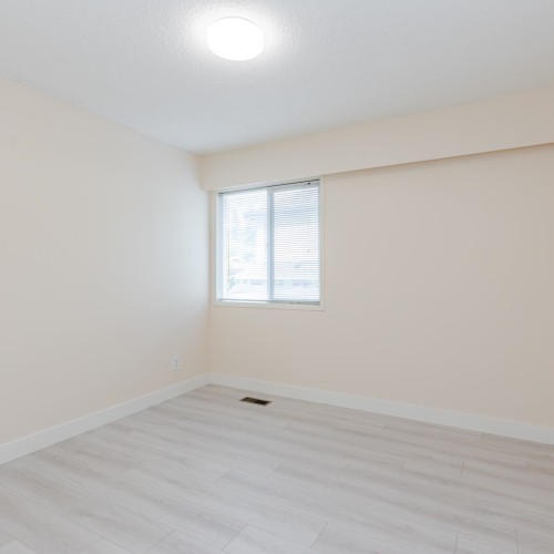 Photo 11 at 12343 New Mclellan Road, Panorama Ridge, Surrey Photo 11 at 12343 New Mclellan Road, Panorama Ridge, Surrey