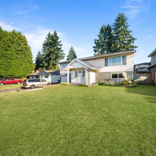 Photo 2 at 13850 78a Avenue, East Newton, Surrey Photo 2 at 13850 78a Avenue, East Newton, Surrey