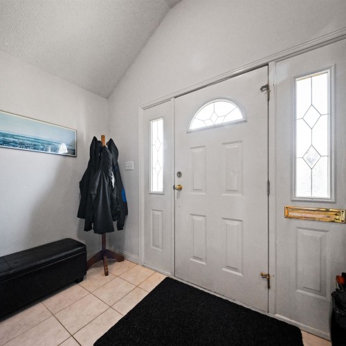 Photo 3 at 13850 78a Avenue, East Newton, Surrey Photo 3 at 13850 78a Avenue, East Newton, Surrey