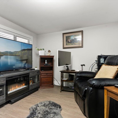 Photo 16 at 3 - 8220 King George Boulevard, Bear Creek Green Timbers, Surrey Photo 16 at 3 - 8220 King George Boulevard, Bear Creek Green Timbers, Surrey