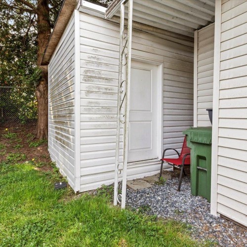 Photo 22 at 3 - 8220 King George Boulevard, Bear Creek Green Timbers, Surrey Photo 22 at 3 - 8220 King George Boulevard, Bear Creek Green Timbers, Surrey