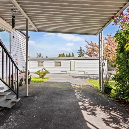 Photo 3 at 3 - 8220 King George Boulevard, Bear Creek Green Timbers, Surrey Photo 3 at 3 - 8220 King George Boulevard, Bear Creek Green Timbers, Surrey