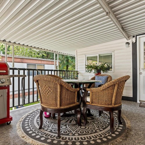 Photo 5 at 3 - 8220 King George Boulevard, Bear Creek Green Timbers, Surrey Photo 5 at 3 - 8220 King George Boulevard, Bear Creek Green Timbers, Surrey