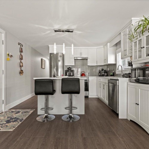 Photo 8 at 3 - 8220 King George Boulevard, Bear Creek Green Timbers, Surrey Photo 8 at 3 - 8220 King George Boulevard, Bear Creek Green Timbers, Surrey