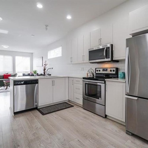 Photo 5 at 32 - 14555 68 Avenue, East Newton, Surrey Photo 5 at 32 - 14555 68 Avenue, East Newton, Surrey