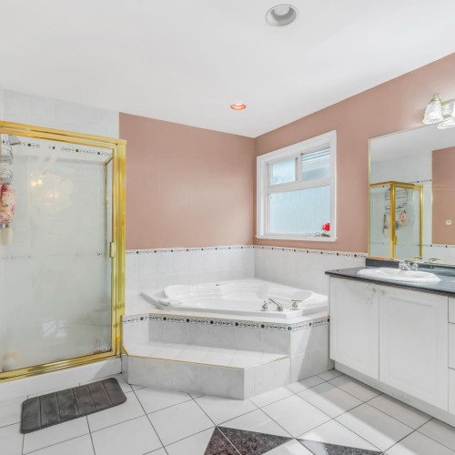 Photo 4 at 9534 124 Street, Queen Mary Park Surrey, Surrey Photo 4 at 9534 124 Street, Queen Mary Park Surrey, Surrey