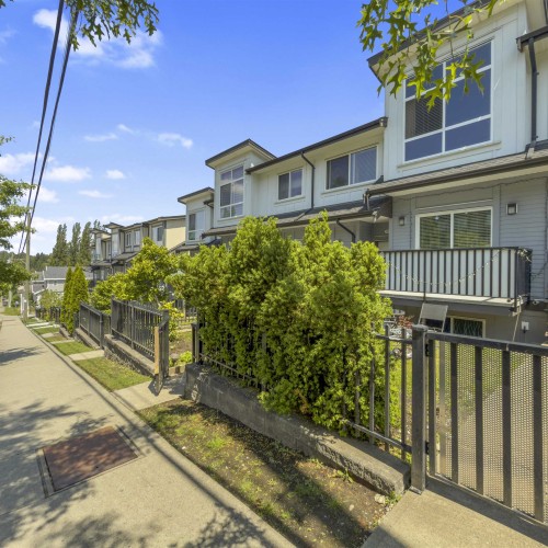 Photo 2 at 13 - 6162 138 Street, Sullivan Station, Surrey Photo 2 at 13 - 6162 138 Street, Sullivan Station, Surrey