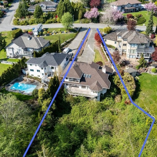 Photo 3 at 16374 77 Avenue, Fleetwood Tynehead, Surrey Photo 3 at 16374 77 Avenue, Fleetwood Tynehead, Surrey