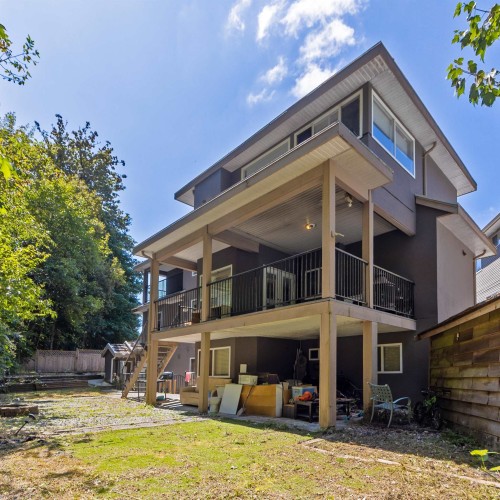 Photo 4 at 9766 160a Street, Fleetwood Tynehead, Surrey Photo 4 at 9766 160a Street, Fleetwood Tynehead, Surrey