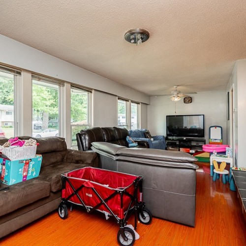 Photo 3 at 9303 Stuart Crescent, Queen Mary Park Surrey, Surrey Photo 3 at 9303 Stuart Crescent, Queen Mary Park Surrey, Surrey