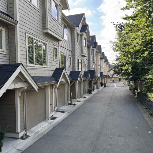 Photo 2 at 48 - 19097 64 Avenue, Cloverdale BC, Cloverdale Photo 2 at 48 - 19097 64 Avenue, Cloverdale BC, Cloverdale