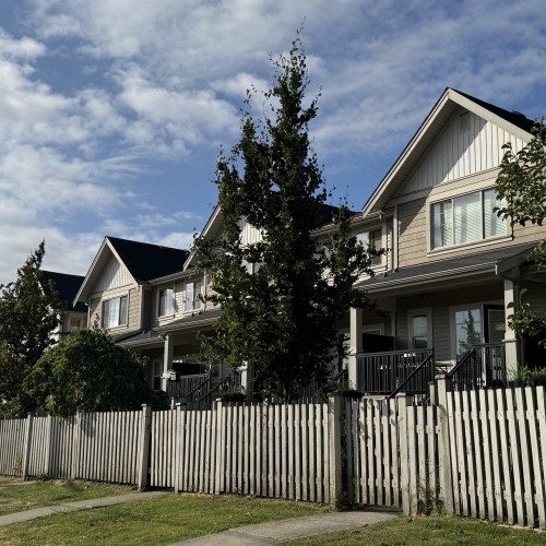 Photo 3 at 48 - 19097 64 Avenue, Cloverdale BC, Cloverdale Photo 3 at 48 - 19097 64 Avenue, Cloverdale BC, Cloverdale