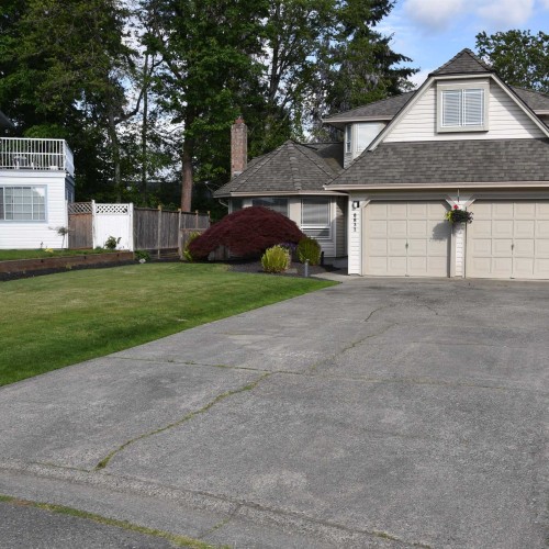 Photo 2 at 8832 143 Street, Bear Creek Green Timbers, Surrey Photo 2 at 8832 143 Street, Bear Creek Green Timbers, Surrey