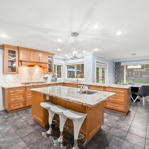 Photo 9 at 9063 162a Street, Fleetwood Tynehead, Surrey Photo 9 at 9063 162a Street, Fleetwood Tynehead, Surrey