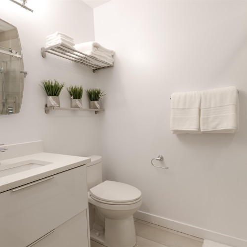 Photo 11 at 409 - 15739 Fraser Highway, Fleetwood Tynehead, Surrey Photo 11 at 409 - 15739 Fraser Highway, Fleetwood Tynehead, Surrey