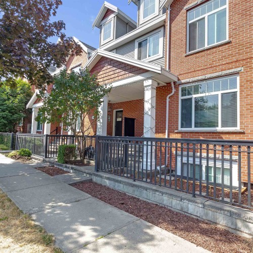 Photo 2 at 13971 64 Avenue, East Newton, Surrey Photo 2 at 13971 64 Avenue, East Newton, Surrey