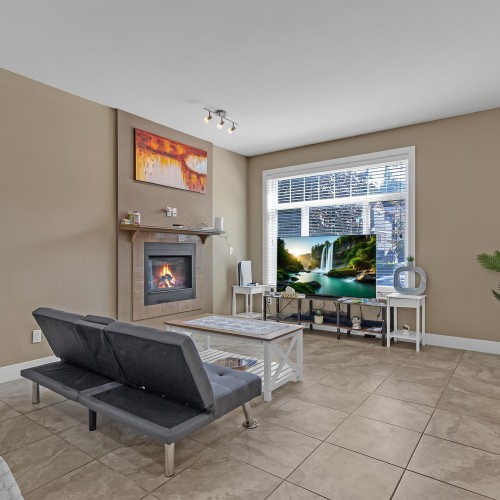 Photo 4 at 13971 64 Avenue, East Newton, Surrey Photo 4 at 13971 64 Avenue, East Newton, Surrey