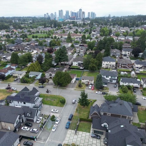 Photo 3 at 8854 139 Street, Bear Creek Green Timbers, Surrey Photo 3 at 8854 139 Street, Bear Creek Green Timbers, Surrey