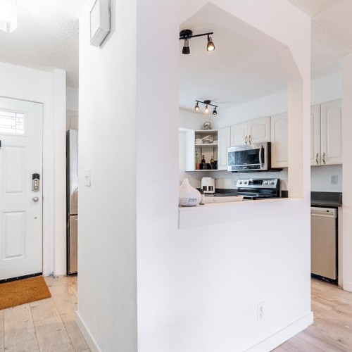 Photo 2 at 6043 Greenside Drive W, Cloverdale BC, Cloverdale Photo 2 at 6043 Greenside Drive W, Cloverdale BC, Cloverdale