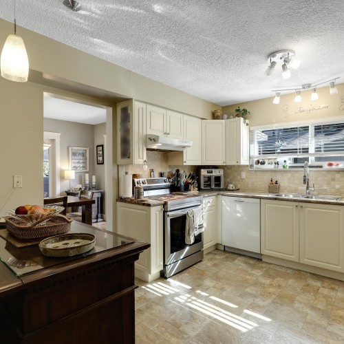 Photo 8 at 6306 195 Street, Clayton, Cloverdale Photo 8 at 6306 195 Street, Clayton, Cloverdale