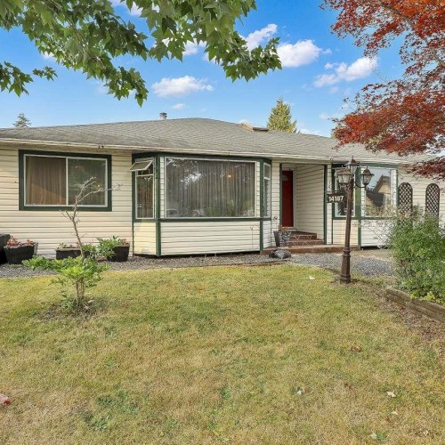 Photo 4 at 14187 66a Avenue, East Newton, Surrey Photo 4 at 14187 66a Avenue, East Newton, Surrey