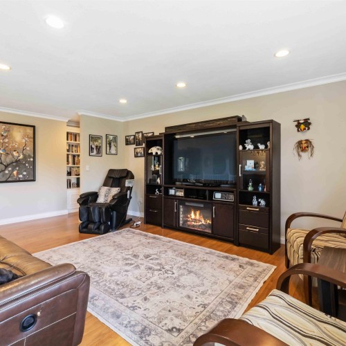 Photo 8 at 18843 61a Avenue, Cloverdale BC, Cloverdale Photo 8 at 18843 61a Avenue, Cloverdale BC, Cloverdale