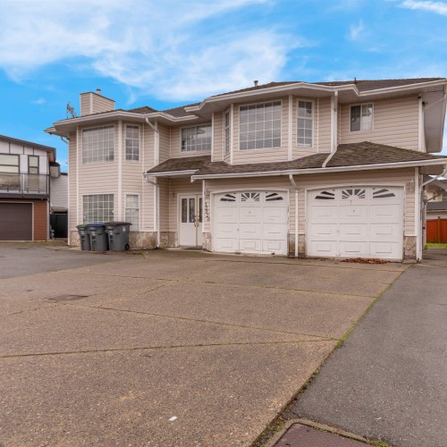 Photo 2 at 12526 75a Avenue, West Newton, Surrey Photo 2 at 12526 75a Avenue, West Newton, Surrey