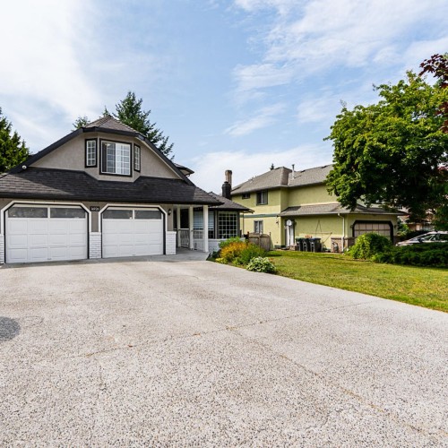 Photo 2 at 14926 83a Avenue, Bear Creek Green Timbers, Surrey Photo 2 at 14926 83a Avenue, Bear Creek Green Timbers, Surrey