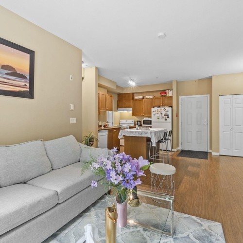 Photo 3 at 308 - 13277 108th Avenue, Whalley, North Surrey Photo 3 at 308 - 13277 108th Avenue, Whalley, North Surrey