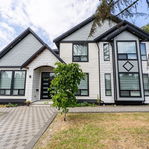 Photo 2 at 10805 141 Avenue, Bolivar Heights, North Surrey Photo 2 at 10805 141 Avenue, Bolivar Heights, North Surrey