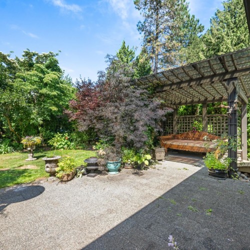 Photo 3 at 14735 109a Avenue, Bolivar Heights, North Surrey Photo 3 at 14735 109a Avenue, Bolivar Heights, North Surrey