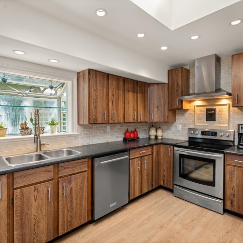 Photo 10 at 14735 109a Avenue, Bolivar Heights, North Surrey Photo 10 at 14735 109a Avenue, Bolivar Heights, North Surrey